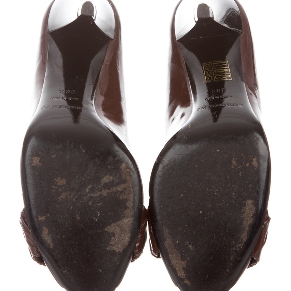 Burberry Heels - Picture 3 of 5